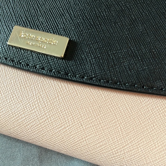 KATE SPADE Light Pink and Black Phone Crossbody - Picture 6 of 6